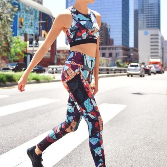 Highwaist Kaleidoscope Camo Full Leggings - Picture 3 of 4